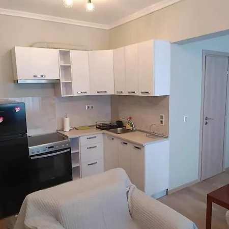 κεντρικό, άνετο, διαμέρισμα 3λεπτά από την παραλία *